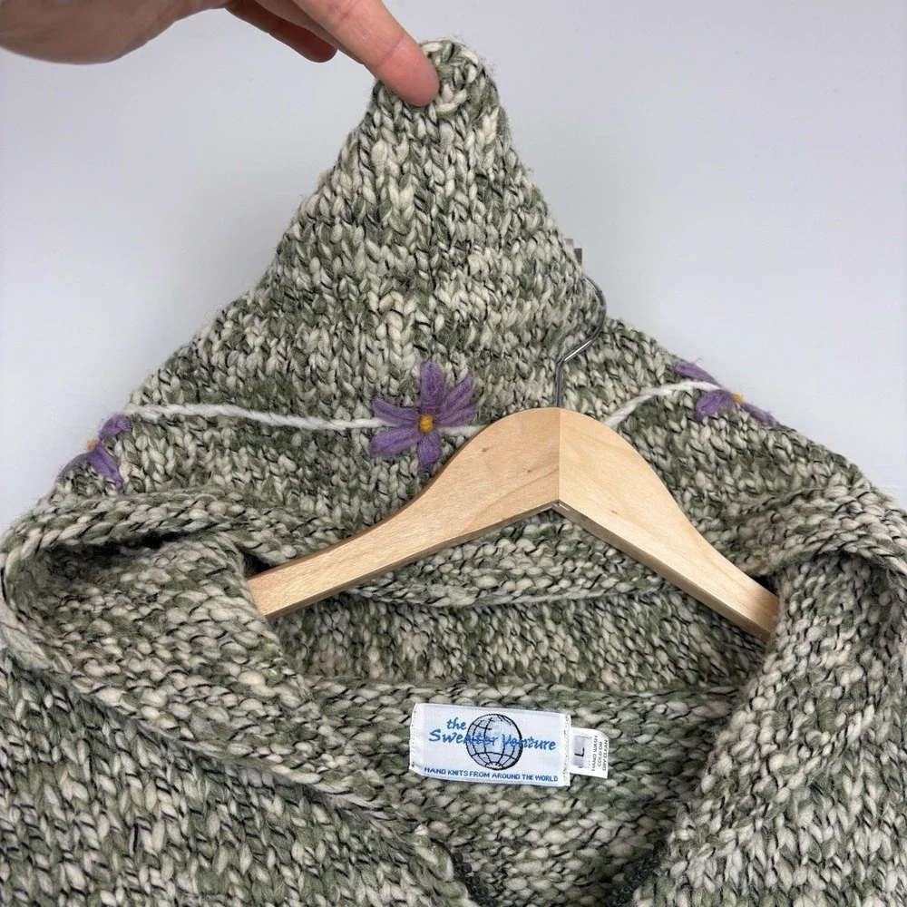 Vtg The Sweater Venture Hand Knit Wool Hooded Jacket Womens L Floral Fairy Boho - Picture 4 of 12
